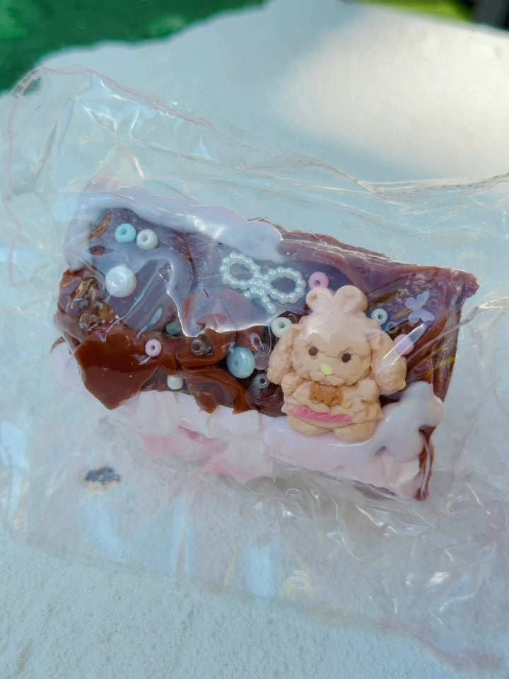 SHADUO SQUISHY Wonder Village Chocolate Cake Squishy