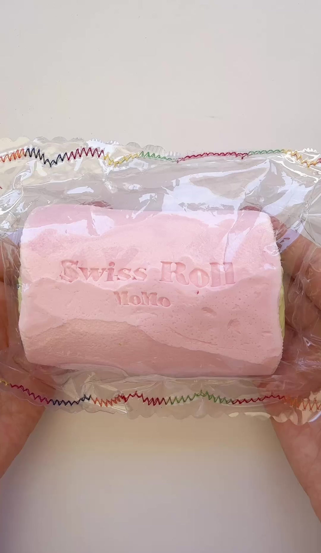 SHADUO Candy Dream Swiss Roll Squishy