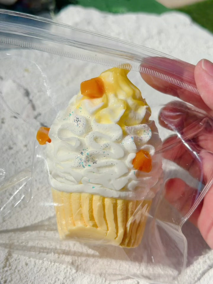SHADUO SQUISHY Candy Dream Mango Cupcake Squishy