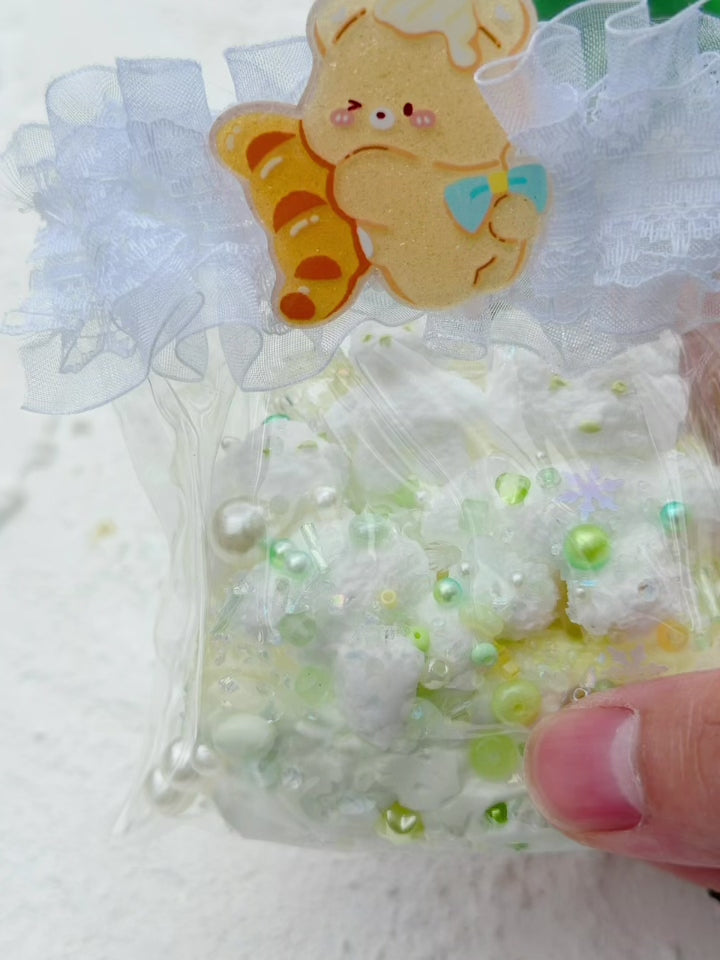 SHADUO SQUISHY Wonder Village Butter Bear Cloud Squishy Bag squeeze demo - watch it squish and slowly rebound