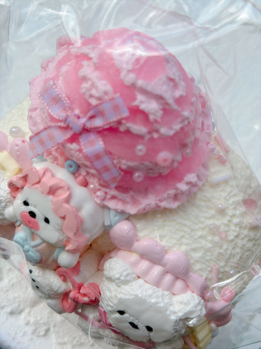 SHADUO SQUISHY Wonder Village Collector's Edition Pink Hat Bear Squishy - real product photo, hat close-up